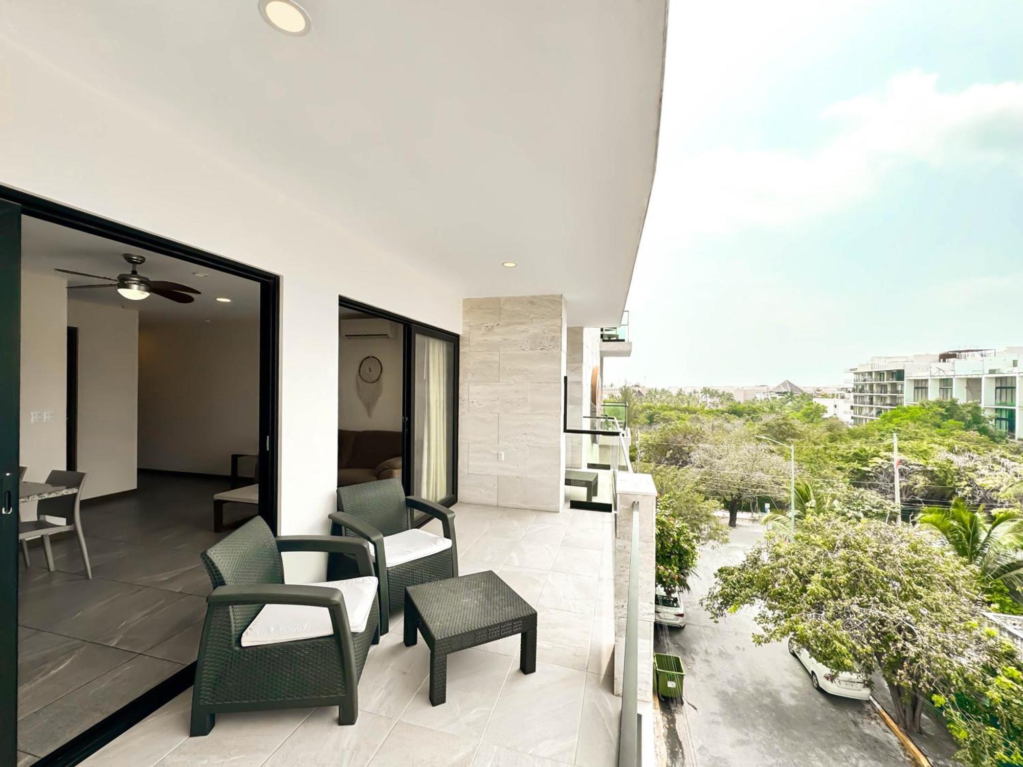 Grand Fifty Suites Плая-дель-Кармен Экстерьер фото