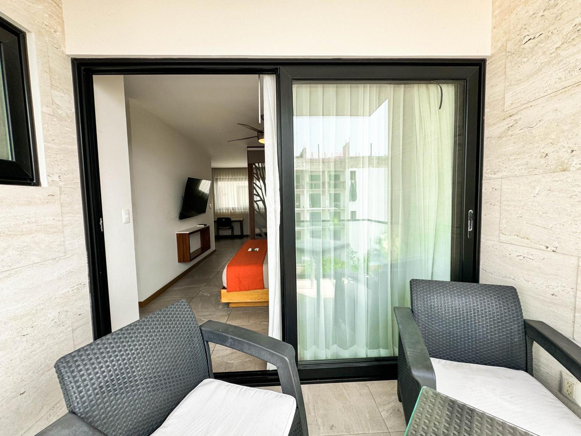 Grand Fifty Suites Плая-дель-Кармен Экстерьер фото